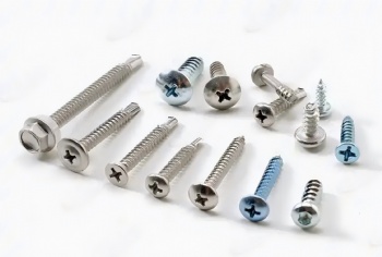 Self-tapping screw